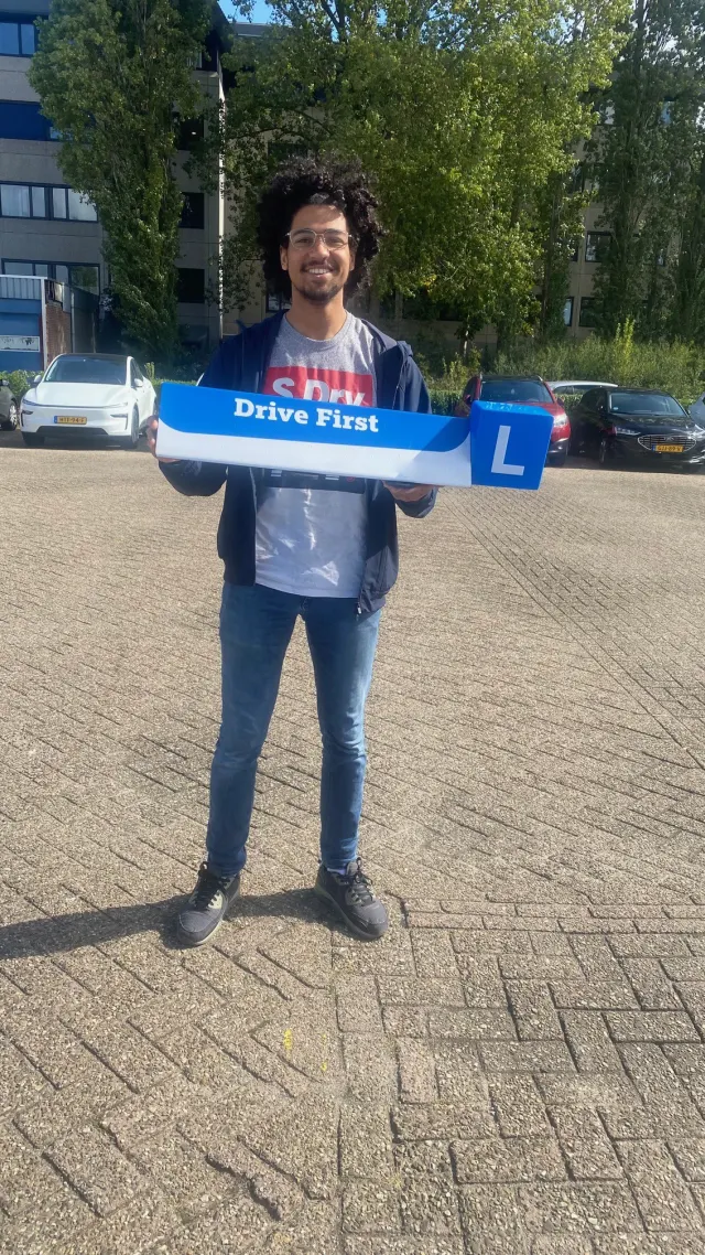 Milan is geslaagd bij Drive First